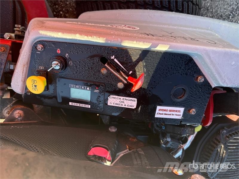 Exmark Lazer Z E-Series 4x2 Ride-On Lawn Mower Traktorske kosilice