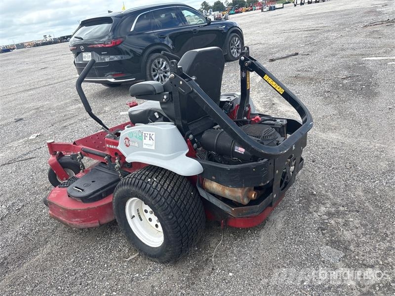 Exmark Lazer Z E-Series Ride-On 60 in Lawn Mower Åkgräsklippare