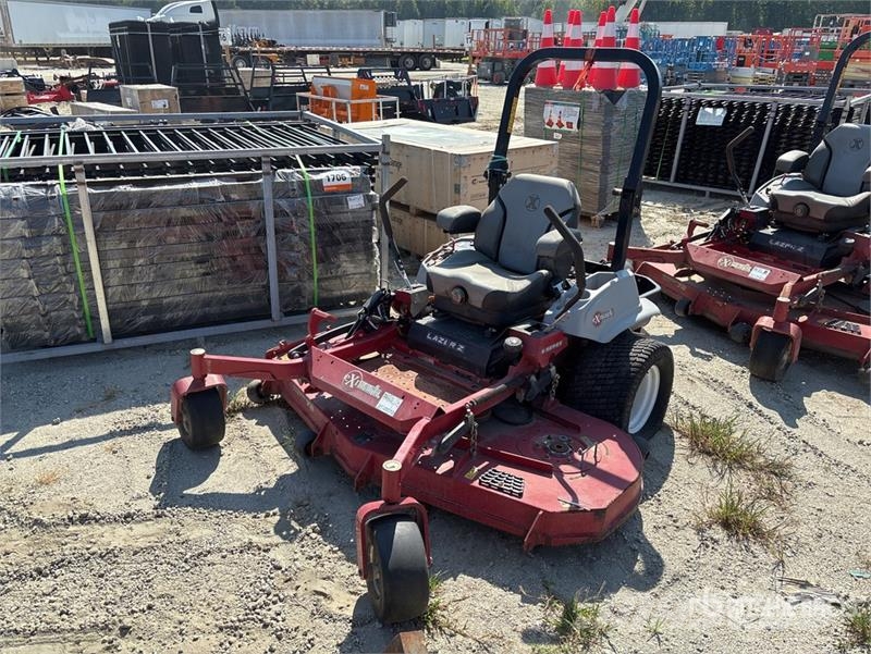 Exmark Lazer Z S-Series 4x2 Ride-On 72 in Lawn Mower 탑승형 잔디깎기
