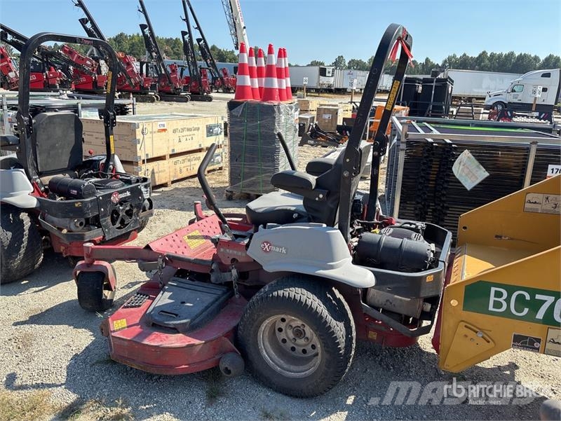 Exmark Lazer Z S-Series 4x2 Ride-On 72 in Lawn Mower 탑승형 잔디깎기