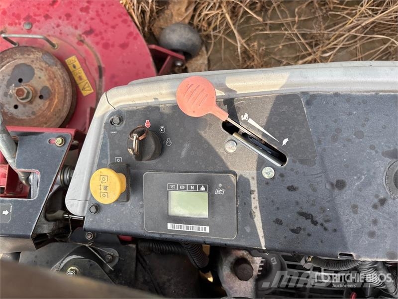 Exmark Lazer Z S-Series 4x2 Ride-On 72 in Lawn Mower Traktorske kosilice