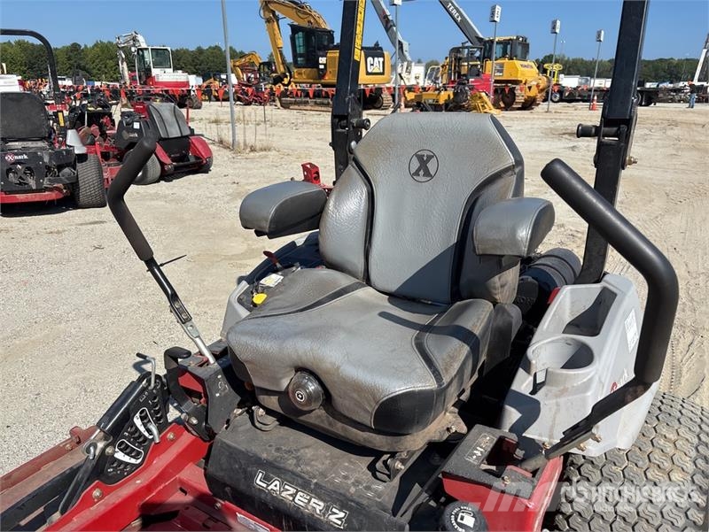 Exmark Lazer Z S-Series Ride-On 72 in Lawn Mower Traktorklippere