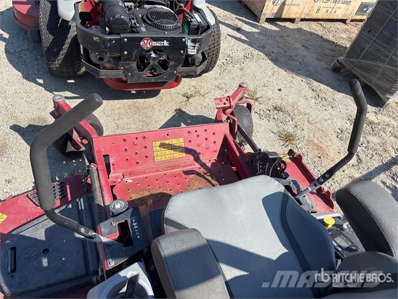 Exmark Lazer Z S-Series 4x2 Ride-On 72 in Lawn Mower 탑승형 잔디깎기