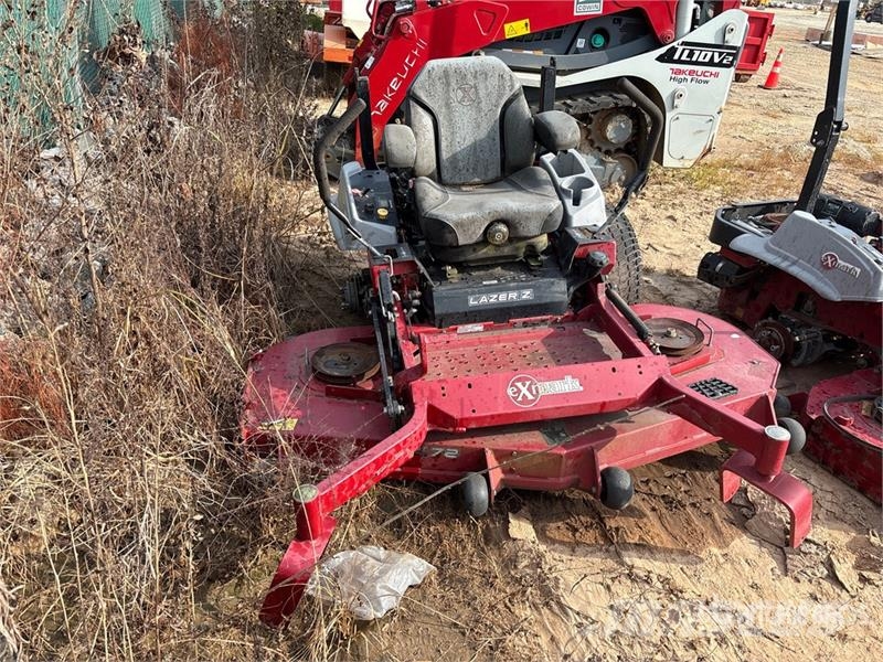 Exmark Lazer Z S-Series 4x2 Ride-On 72 in Lawn Mower Traktorske kosilice