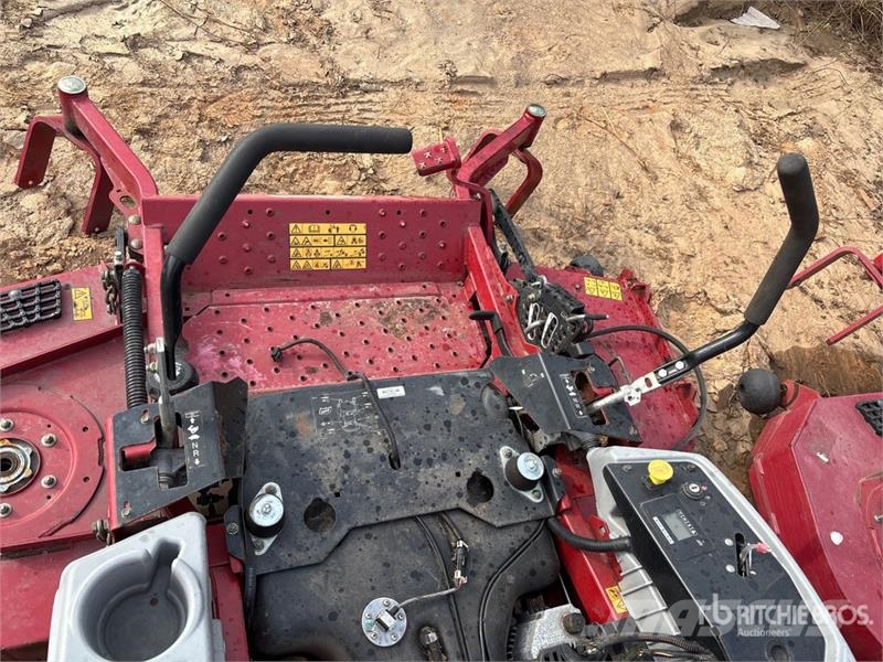 Exmark Lazer Z S-Series 4x2 Ride-On 72 in Lawn Mower Traktorske kosilice
