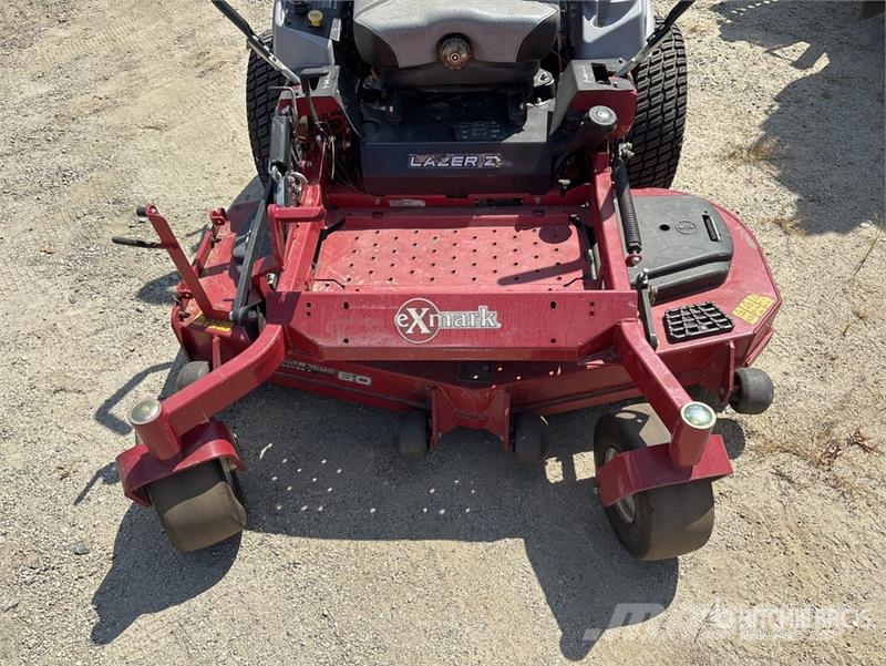 Exmark Lazer Z S-Series 4x2 Ride-On 60 in Lawn Mower Reitermäher
