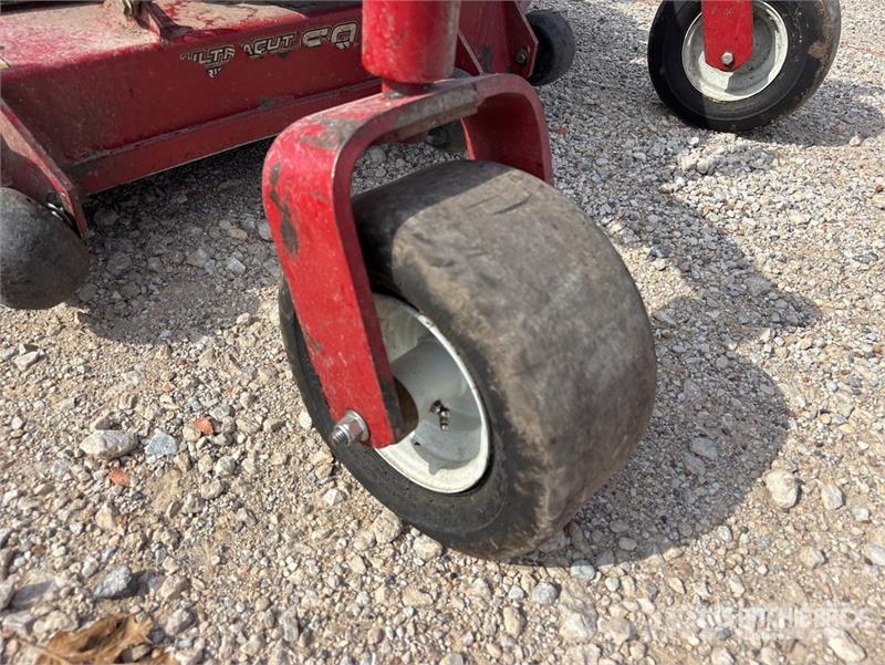 Exmark Lazer Z S-Series Zero-Turn Lawn Mower Åkgräsklippare