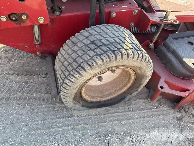 Exmark Turf Tracer S-Series Stand-On 48 in Lawn Mower Traktorklippere