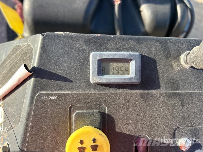 Exmark Turf Tracer S-Series Walk-Behind 48 in Lawn Mower Самохідні газонокосарки