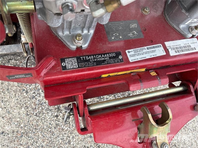 Exmark Turf Tracer S-Series Ride-On 48 in Lawn Mower Самоходные газонокосилки