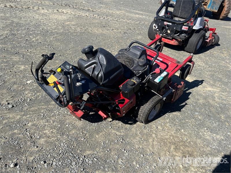 Exmark Turf Tracer S-Series Stand-On 36 in Lawn Mower Samojízdné sekačky