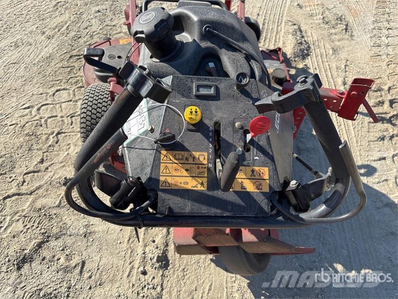 Exmark Turf Tracer S-Series Stand-On 48 in Lawn Mower Traktorklippere