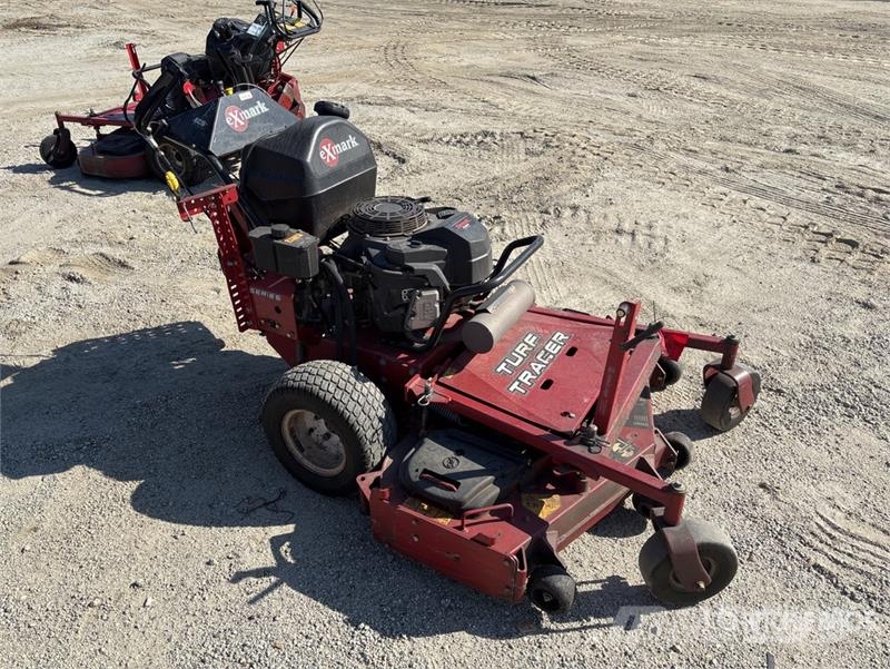 Exmark Turf Tracer S-Series Stand-On 48 in Lawn Mower Traktorklippere