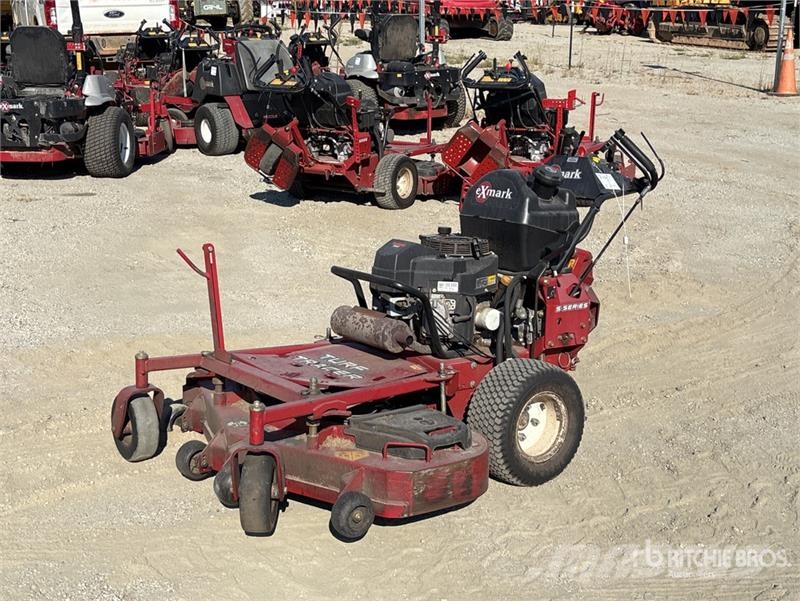 Exmark Turf Tracer S-Series Stand-On 48 in Lawn Mower Traktorklippere