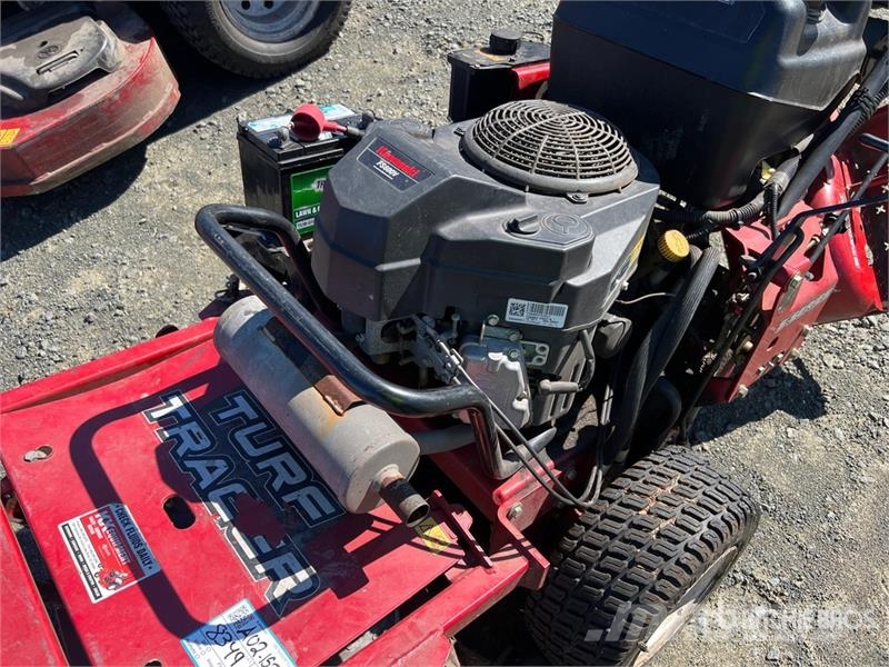 Exmark Turf Tracer S-Series Stand-On 36 in Lawn Mower Samojízdné sekačky