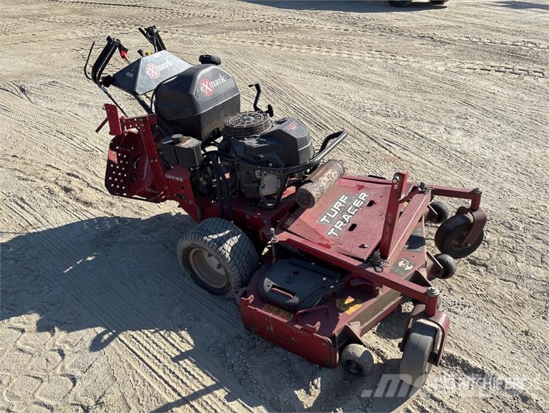 Exmark Turf Tracer S-Series Stand-On 48 in Lawn Mower Traktorklippere