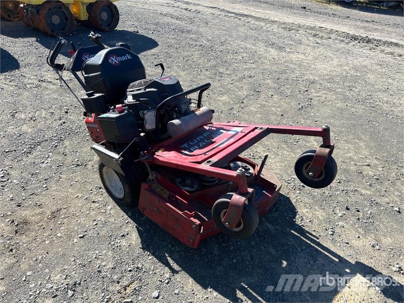 Exmark Turf Tracer S-Series Stand-On 36 in Lawn Mower Samojízdné sekačky