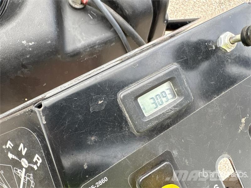 Exmark Turf Tracer S-Series Ride-On 48 in Lawn Mower Самоходные газонокосилки