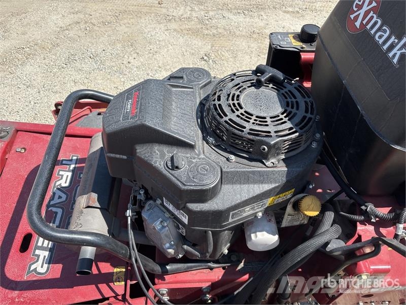 Exmark Turf Tracer S-Series Stand-On Lawn Mower Tractores corta-césped