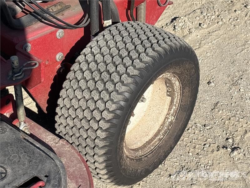 Exmark Turf Tracer S-Series Stand-On 48 in Lawn Mower Traktorklippere