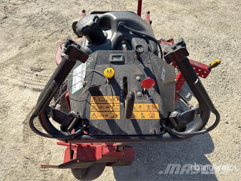 Exmark Turf Tracer S-Series Stand-On 48 in Lawn Mower Traktorklippere