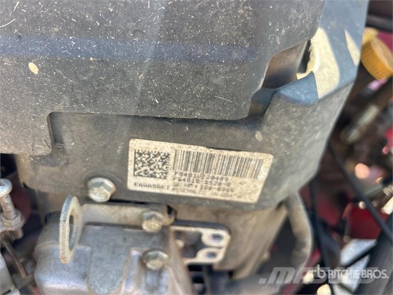 Exmark Turf Tracer S-Series Stand-On 48 in Lawn Mower Vrtni traktor kosilnice