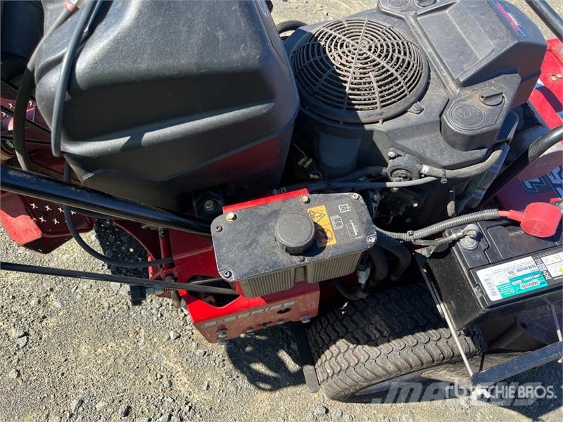 Exmark Turf Tracer S-Series Stand-On 36 in Lawn Mower Samojízdné sekačky