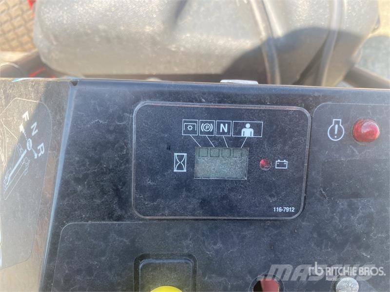 Exmark Turf Tracer X-Series Lawn Mower ركوب الحشائش