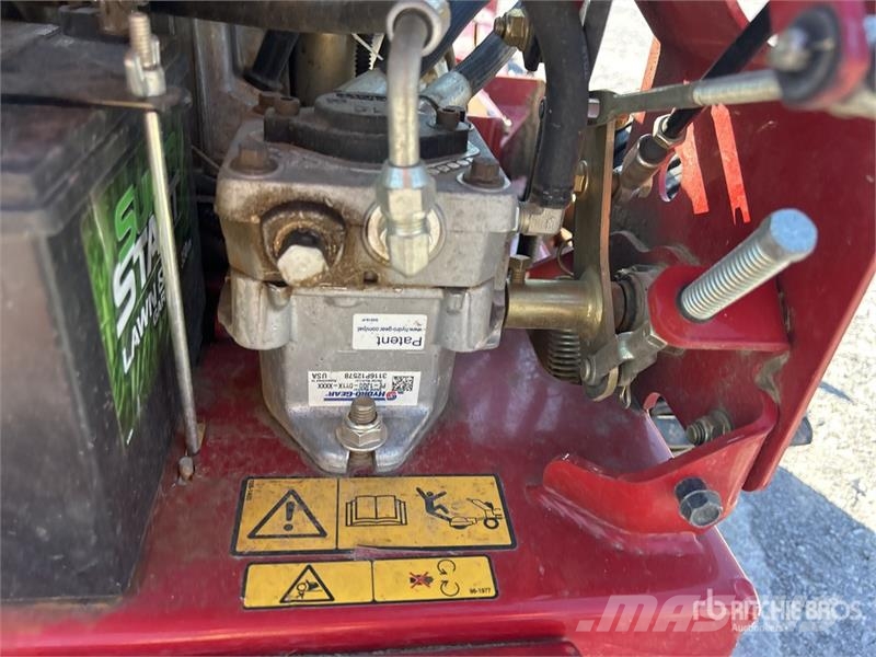 Exmark Turf Tracer X-Series Stand-On 60 in Lawn Mower Sodo traktoriukai-vejapjovės