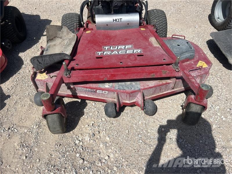 Exmark Turf Tracer X-Series Stand-On Lawn Mower Trattorini tagliaerba