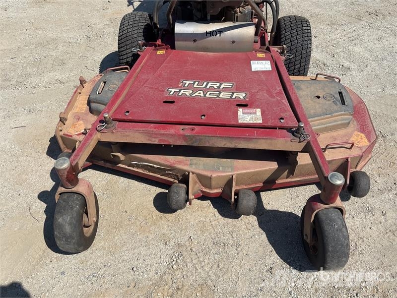 Exmark Turf Tracer X-Series Stand-On 60 in Lawn Mower Vrtni traktor kosilnice