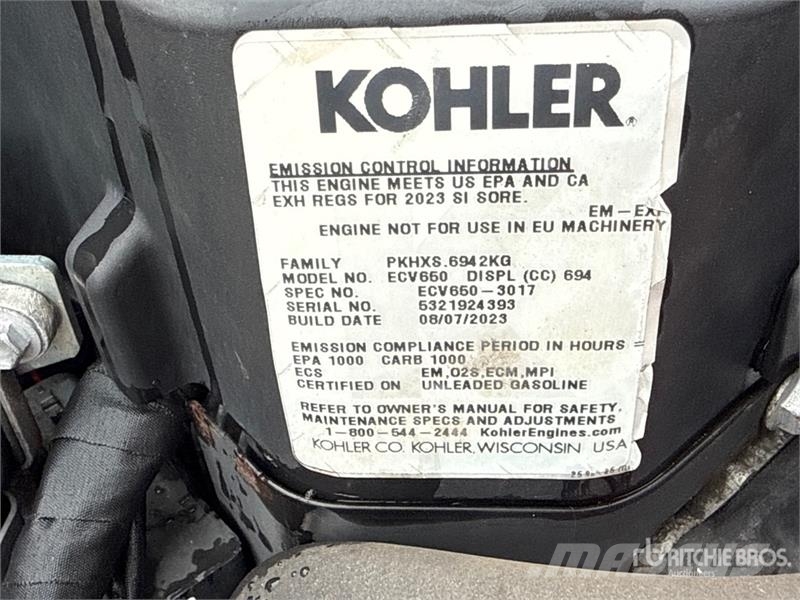 Exmark Turf Tracer X-Series 4x2 60 in Lawn Mower Vrtni traktor kosilnice