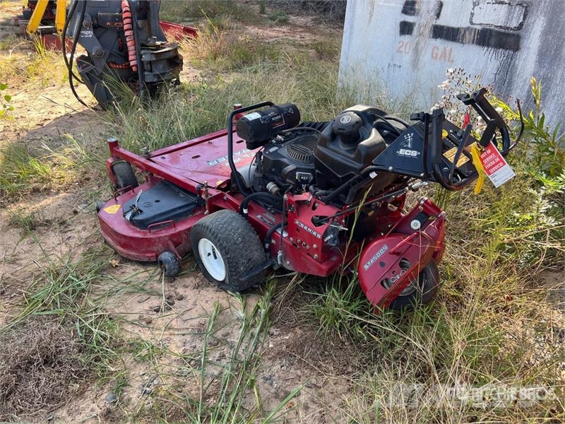 Exmark Turf Tracer X-Series Ride-On 60 in Lawn Mower Vrtni traktor kosilnice