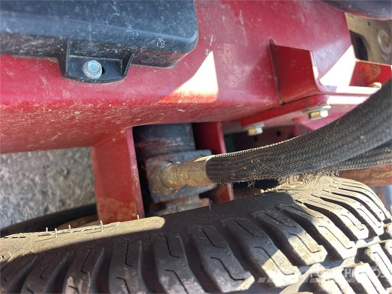 Exmark Turf Tracer X-Series Stand-On 60 in Lawn Mower Sodo traktoriukai-vejapjovės
