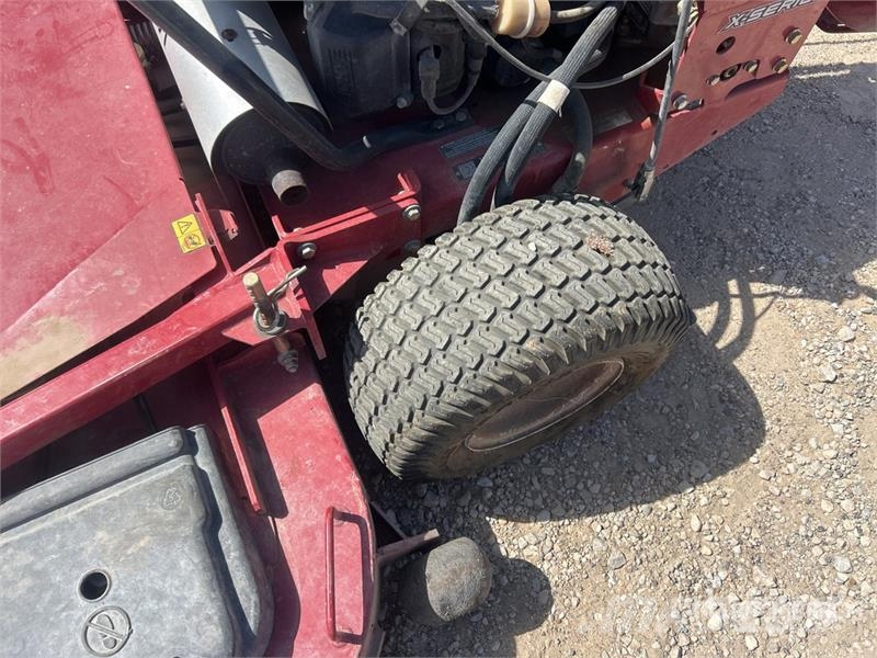 Exmark Turf Tracer X-Series Stand-On Lawn Mower Trattorini tagliaerba