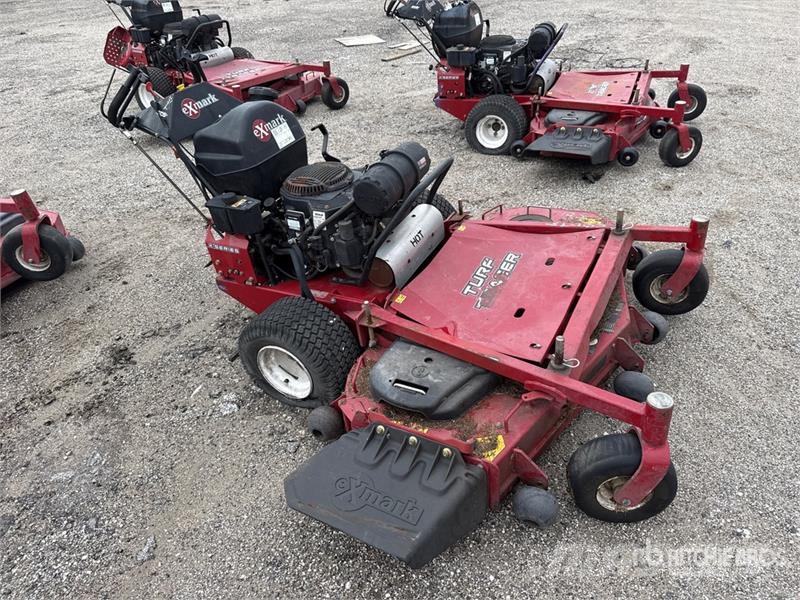 Exmark Turf Tracer X-Series 4x2 60 in Lawn Mower Vrtni traktor kosilnice