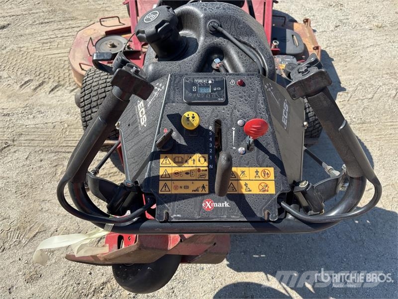 Exmark Turf Tracer X-Series Stand-On 60 in Lawn Mower Traktorklippere