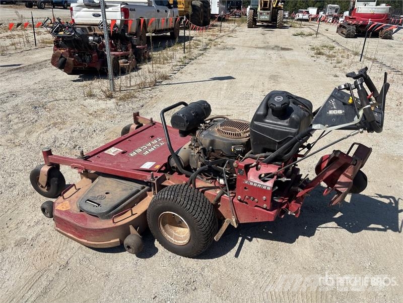 Exmark Turf Tracer X-Series Stand-On 60 in Lawn Mower Vrtni traktor kosilnice