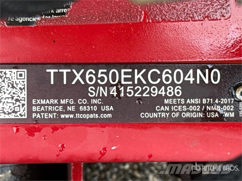 Exmark Turf Tracer X-Series 4x2 60 in Lawn Mower Vrtni traktor kosilnice