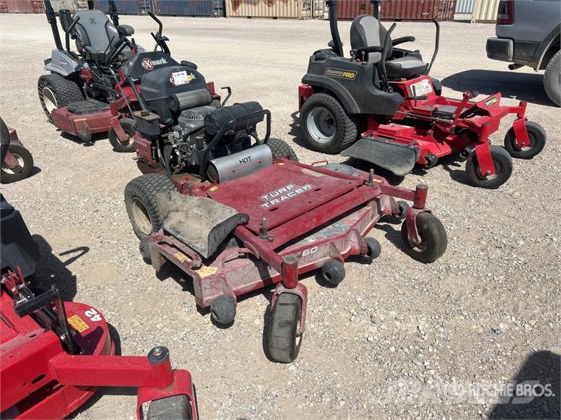 Exmark Turf Tracer X-Series Stand-On Lawn Mower Trattorini tagliaerba
