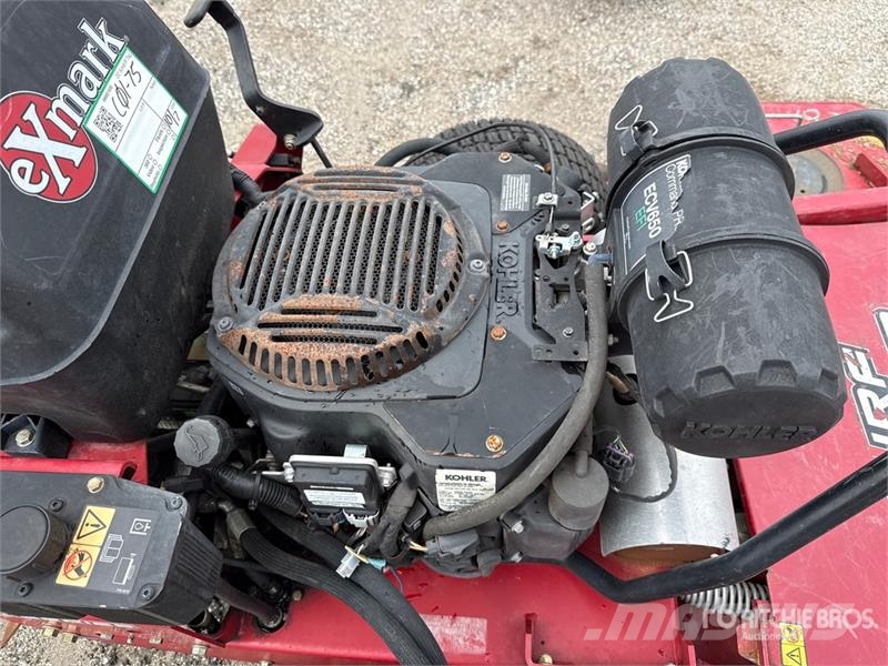 Exmark Turf Tracer X-Series 4x2 60 in Lawn Mower Vrtni traktor kosilnice