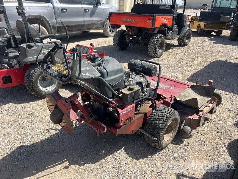 Exmark Turf Tracer X-Series Stand-On Lawn Mower Trattorini tagliaerba