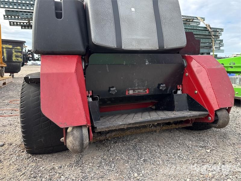 Exmark Vertex S Series 4x2 Stand-On Lawn Mower ركوب الحشائش