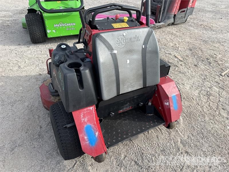 Exmark Vertex S Series 4x2 Stand-On Lawn Mower Vrtni traktor kosilnice
