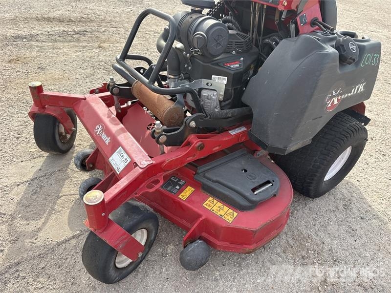 Exmark Vertex S Series 4x2 Stand-On Lawn Mower Vrtni traktor kosilnice