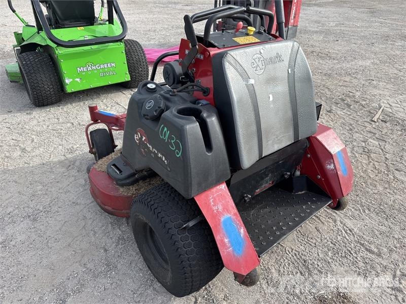 Exmark Vertex S Series 4x2 Stand-On Lawn Mower Vrtni traktor kosilnice