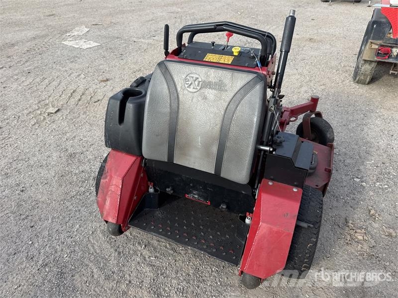 Exmark Vertex S Series 4x2 Stand-On 60in Lawn Mower Vrtni traktor kosilnice