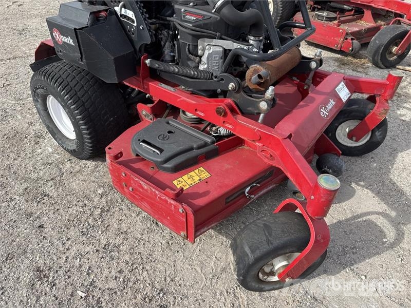 Exmark Vertex S Series 4x2 Stand-On Lawn Mower Vrtni traktor kosilnice