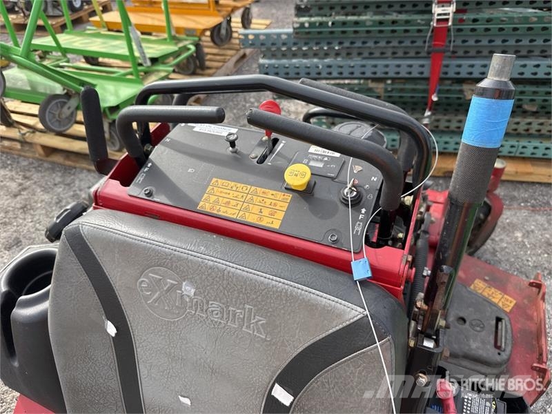 Exmark Vertex S Series 4x2 Stand-On Lawn Mower ركوب الحشائش