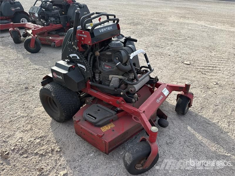 Exmark Vertex S Series 4x2 Stand-On 60in Lawn Mower Vrtni traktor kosilnice